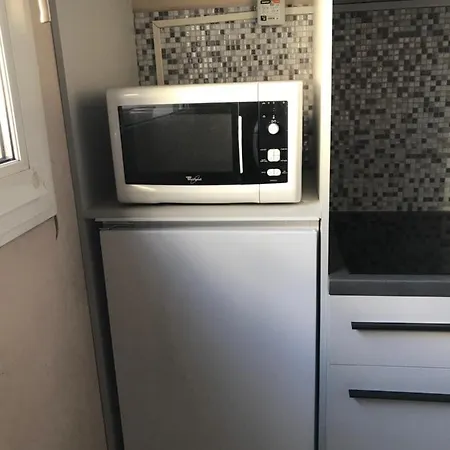 Entier 30 M2, Tramway Saint-florent, Parking Privé Gratuit Apartamento Estrasburgo