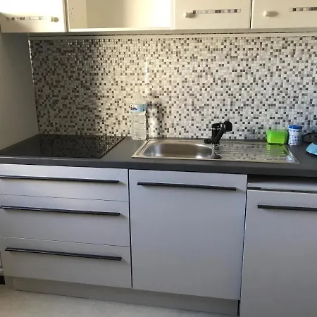 Apartamento Entier 30 M2, Tramway Saint-florent, Parking Privé Gratuit